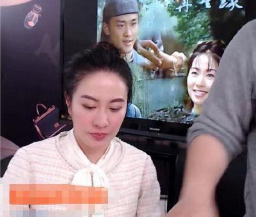 今日大瓜明星播报时间,明星播报时间揭秘，精彩瞬间不容错过