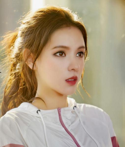 张予曦明星网红,跨界明星网红，时尚与娱乐的完美融合