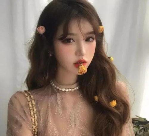 水瓶摩羯明星网红,揭秘星座魅力与网络影响力