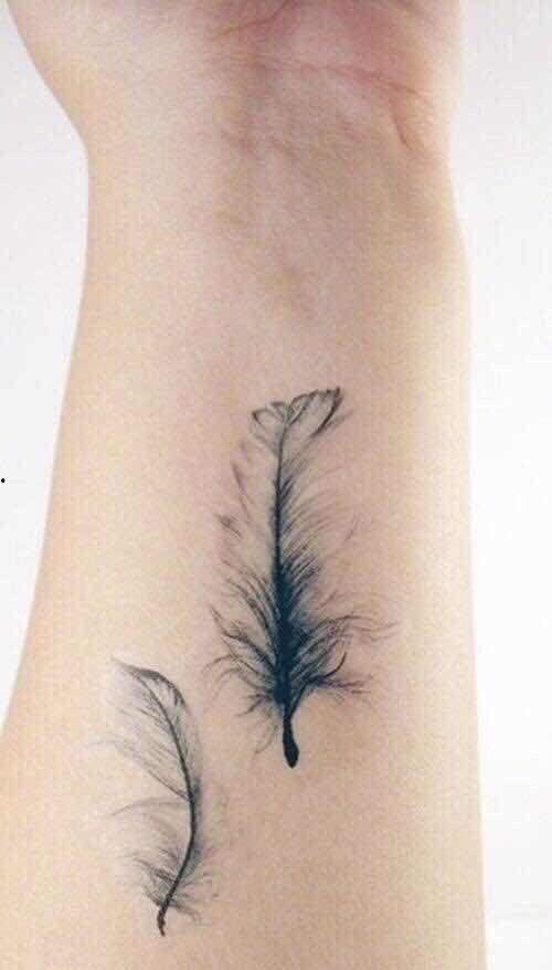 明星网红羽毛纹身图案,明星效应下的时尚潮流解析