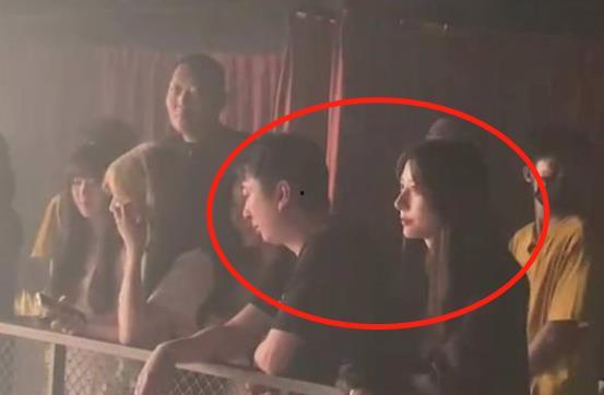 近期热门网红吃瓜事件,揭秘近期网络热议背后的真相