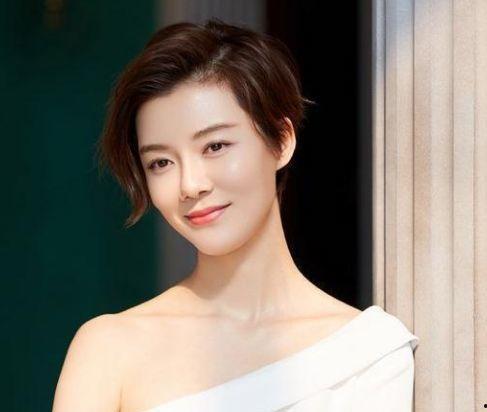 今日吃瓜女明星有哪些,女明星们的甜蜜与苦涩瞬间