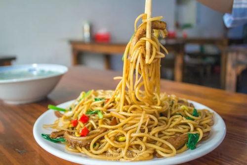 明星网红吃南昌炒粉,美食魅力引全民热议