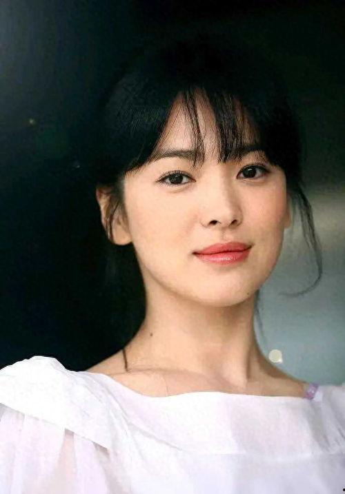 宋慧乔八卦黑历史吃瓜,从女神到“黑历史”吃瓜，揭秘娱乐圈的真相与争议