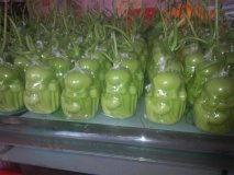 山东聊城莘县今日瓜价格,新鲜瓜价走俏，市民抢购热潮