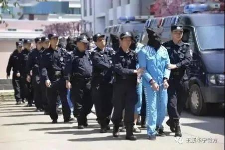 吃瓜黑团伙强收过路费,强收过路费事件引发社会关注