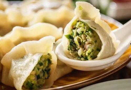 小瓜水饺的文案热门,鲜香四溢，一口咬下，回味无穷！