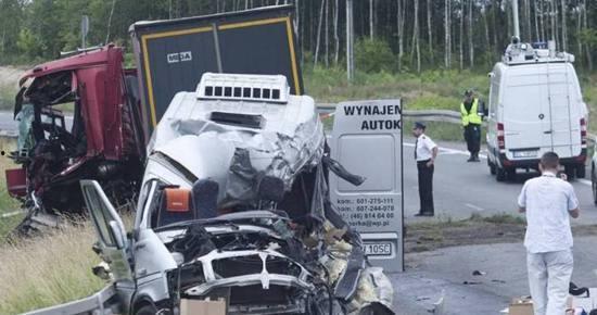 越野吃瓜爆料事件真相是什么,揭秘真相背后的惊人内幕