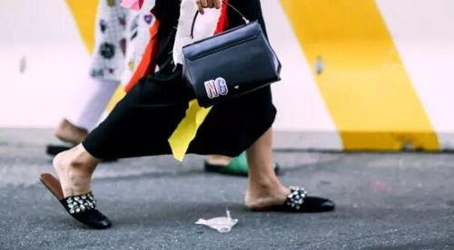 明星网红开车拖鞋男,明星网红挑战极限？