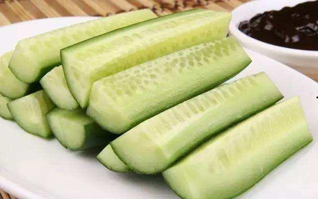 吃老黑瓜能减肥吗,神奇减肥水果，助你轻松瘦身