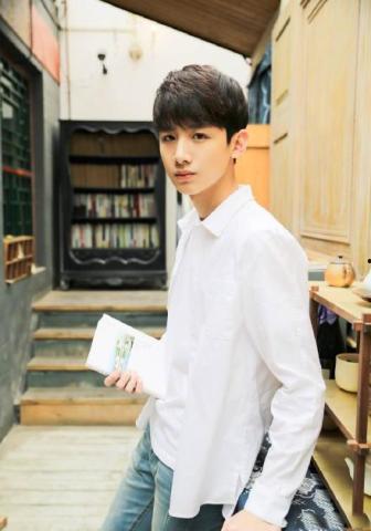 白敬亭宋轶八卦吃瓜爆料,八卦吃瓜背后的真相揭秘